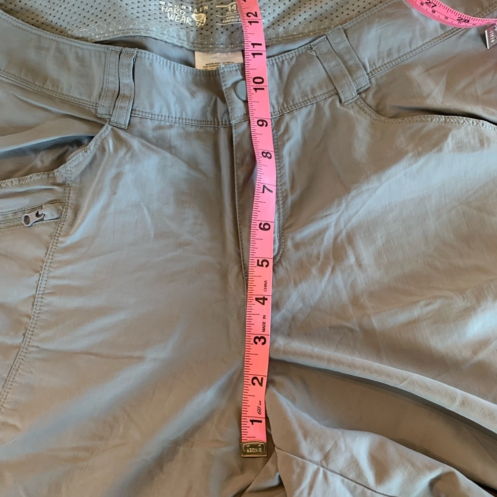 Mountain Hardwear Women's Gray Cargo Pants - Picture 6 of 6